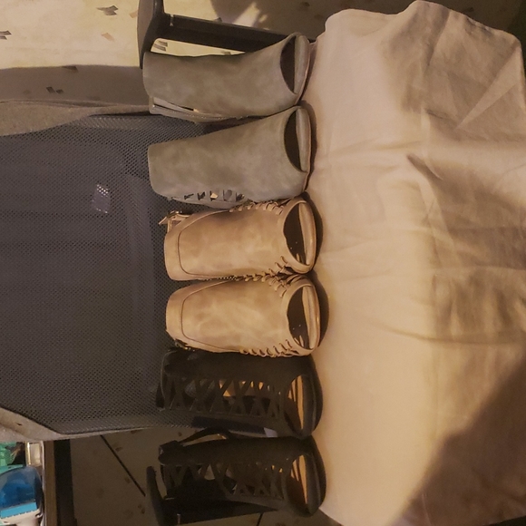 Shoes - 3 Pairs of 6.5 heels